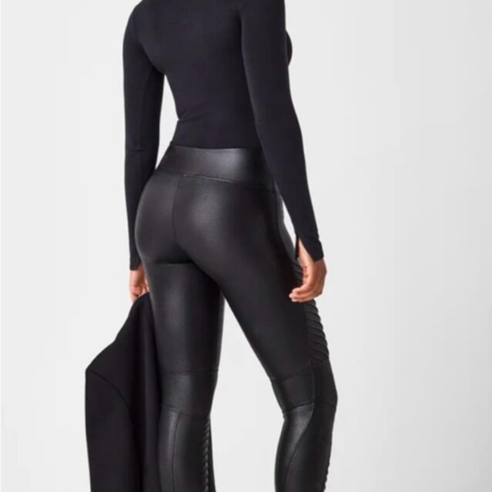 SPANX Leggings for Women Faux Leather Leggings - Picture 4 of 7